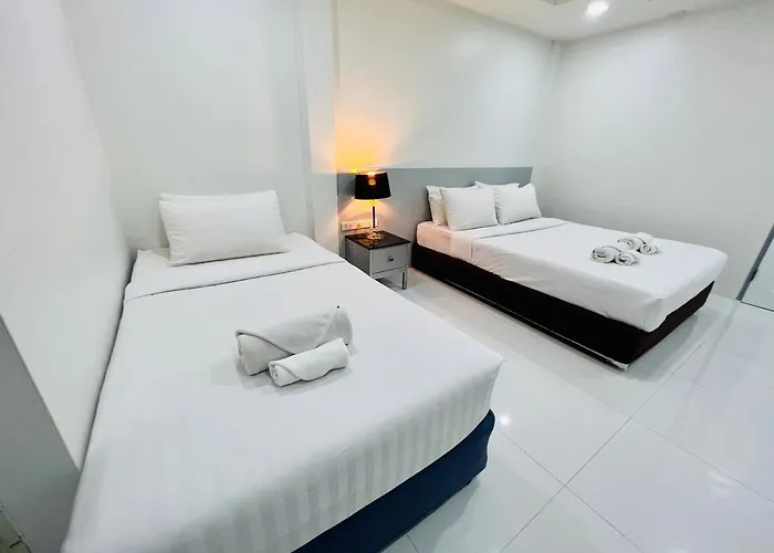 Hotel Bed By Tha-pra Sha Bangkok