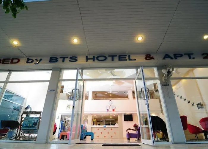 Hotel Bed By Tha-pra Sha Bangkok